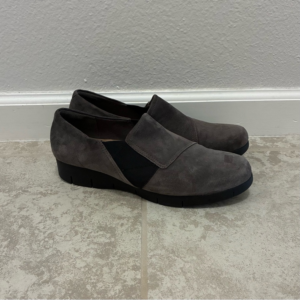 Clarks Gray Suede Slip-On Shoes Women’s 11M